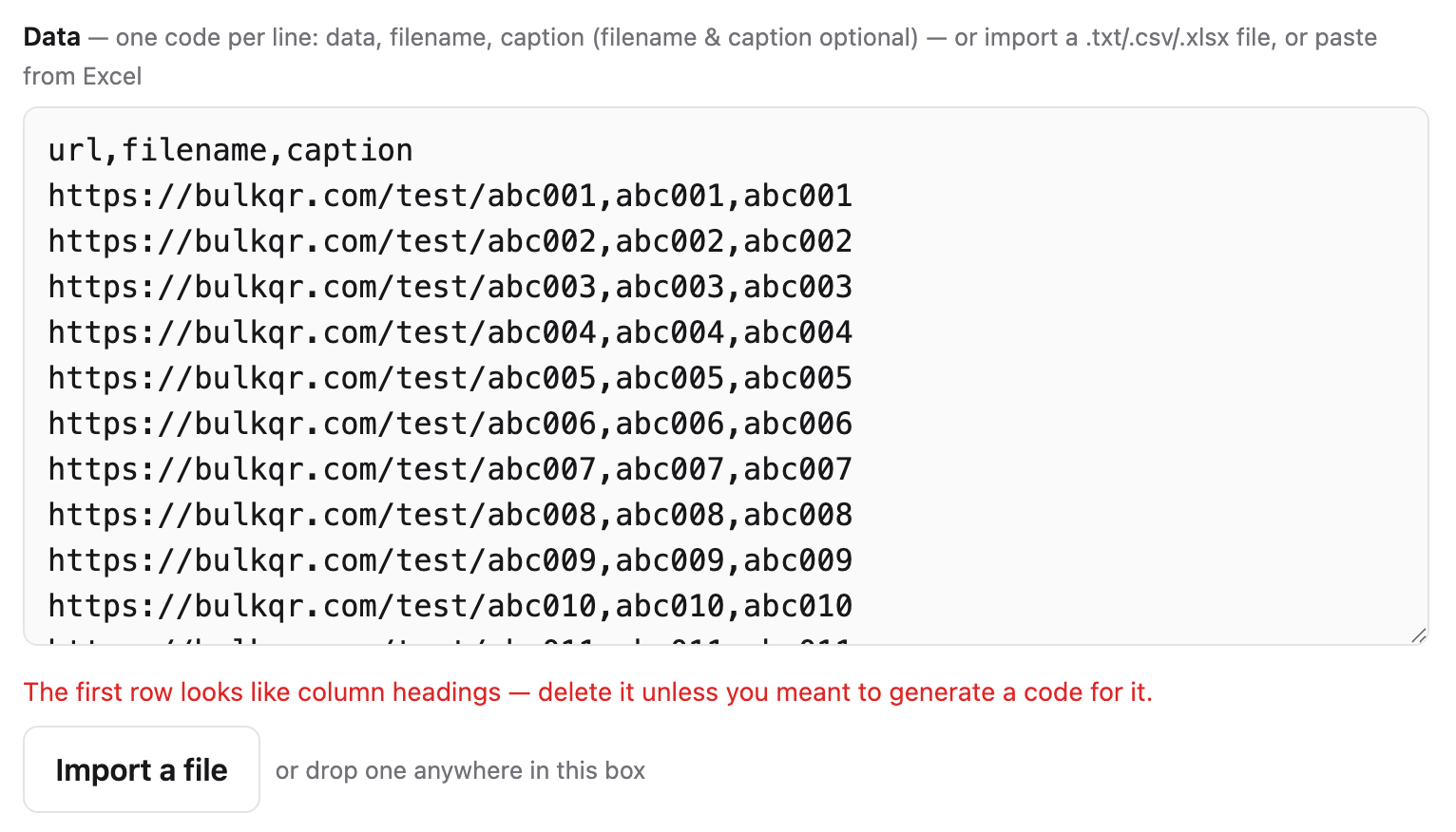 The bulkqr Data box with the example file imported, showing the heading row and the ten rows of URLs beneath it